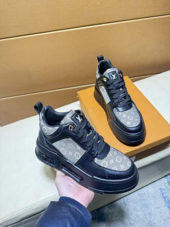 Picture of Louis Vuitton Shoes _SKULVsz38-44hnq010213360